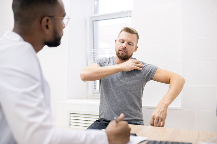 عمل الأطباء في العيادات الخارجية