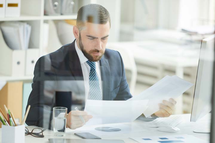 تدقيق الوثائق من قبل الغوت أختر