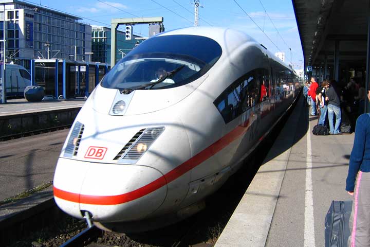 القطارات في ألمانيا القطارات في ألمانيا