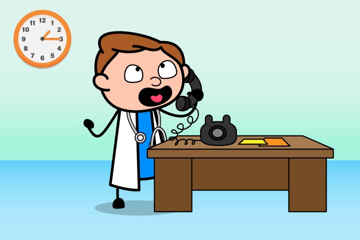 يتلقى الطبيب الاتصالات الهاتفية