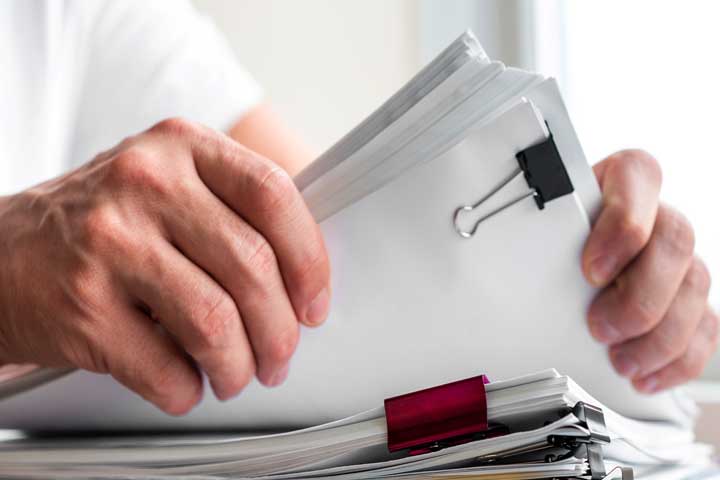 طلب أوراق جديدة من الطبيب